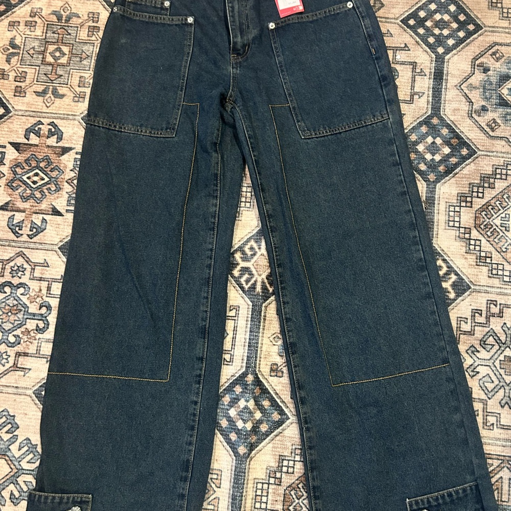 EDIKTED Edikted
Womens Funky Stitch Low Rise Jeans Medium New With Tag